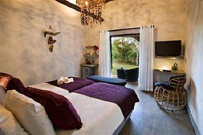 фото отеля Kempinski Mokuti Lodge Tsumeb