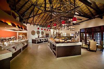фото отеля Kempinski Mokuti Lodge Tsumeb