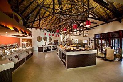 фото отеля Kempinski Mokuti Lodge Tsumeb