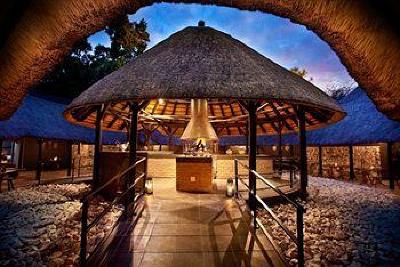 фото отеля Kempinski Mokuti Lodge Tsumeb