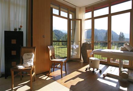 фото отеля Schloss Elmau Luxury Spa & Cultural Hideaway