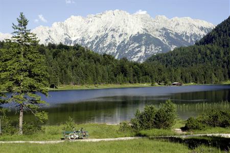 фото отеля Schloss Elmau Luxury Spa & Cultural Hideaway