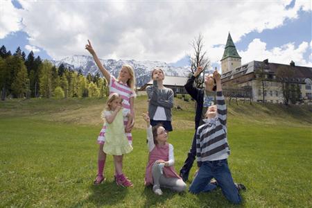 фото отеля Schloss Elmau Luxury Spa & Cultural Hideaway