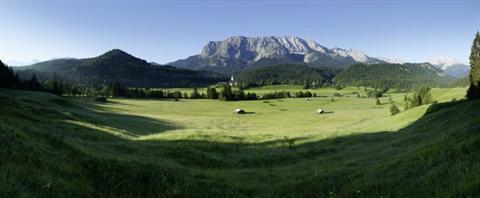 фото отеля Schloss Elmau Luxury Spa & Cultural Hideaway