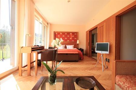 фото отеля Schloss Elmau Luxury Spa & Cultural Hideaway