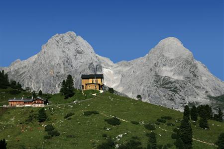 фото отеля Schloss Elmau Luxury Spa & Cultural Hideaway