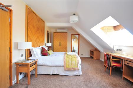 фото отеля Best Western Homestead Court Hotel Welwyn Garden City