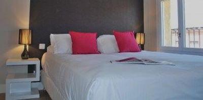 фото отеля Hotel Saint Sernin