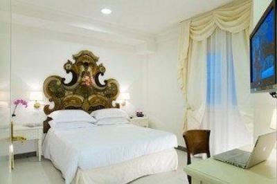 фото отеля Arcom Palace