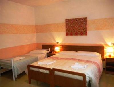 фото отеля Hotel Everest Lizzano in Belvedere