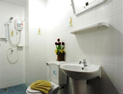 фото отеля NNC Patong Inn