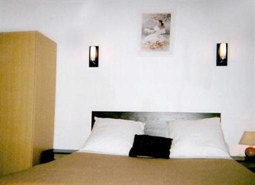 фото отеля Hotel Chevallier
