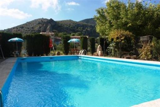 фото отеля Hostal El Pirineo