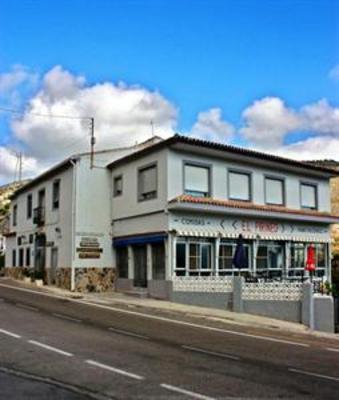 фото отеля Hostal El Pirineo