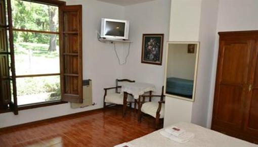 фото отеля Hostal El Cerrito San Lorenzo
