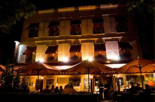 фото отеля Hotel L'Avenue Chantilly