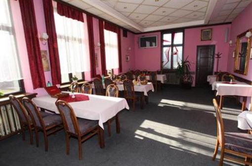 фото отеля Hotel Srejber Cerveny Kostelec