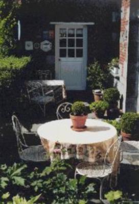 фото отеля Le Petit Chapitre Bed & Breakfast Chimay