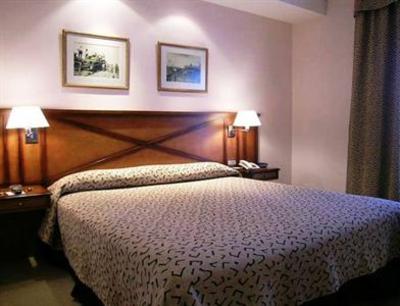 фото отеля Hotel Elegance Tres Arroyos