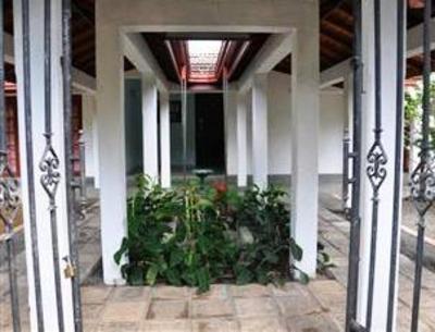 фото отеля Villa Sri Pali Bentota