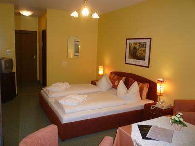 фото отеля Wellness Hotel Ottilie