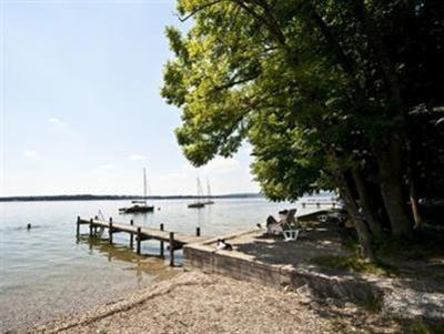 фото отеля Landhotel Huber Am See Munsing