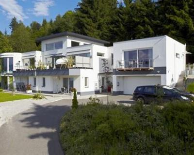 фото отеля Lakeside Apartments