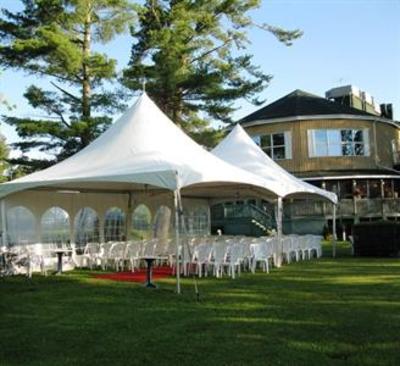 фото отеля Auberge Quilliams Inn Brome Lake