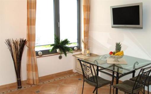 фото отеля C.R. Living Apartment Haar
