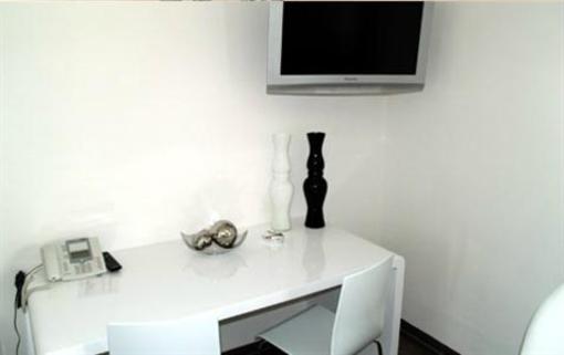 фото отеля C.R. Living Apartment Haar
