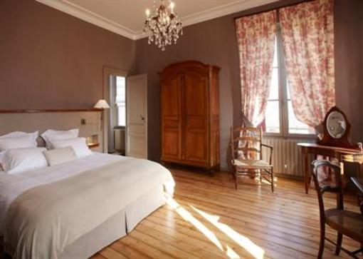 фото отеля Chateau Lavergne-Dulong - Chambres d'Hotes