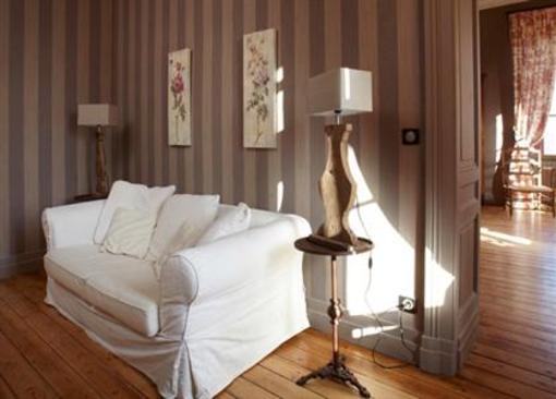фото отеля Chateau Lavergne-Dulong - Chambres d'Hotes
