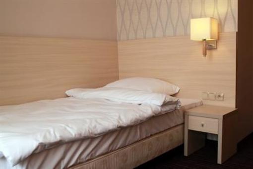 фото отеля Hotel Srodmiejski