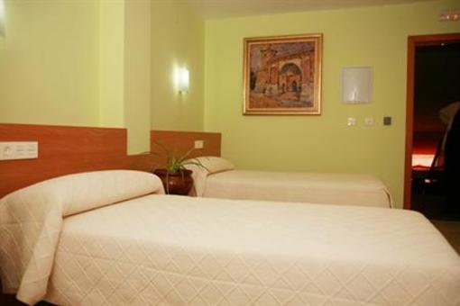 фото отеля Hostal San Pedro