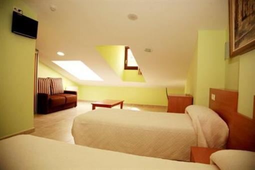 фото отеля Hostal San Pedro