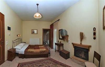 фото отеля Xenonas Sta Tzakia Hotel Karpenisi