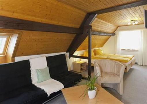 фото отеля Weinhalde Guest House Rapperswil