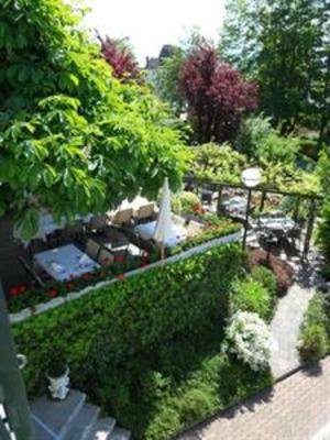 фото отеля Weinhalde Guest House Rapperswil