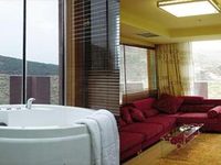 Qianshan Jiatai Hot Spring Hotel