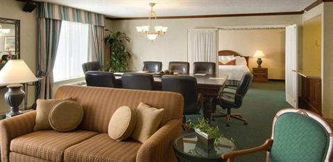 фото отеля Hilton Garden Inn Tampa East/Brandon