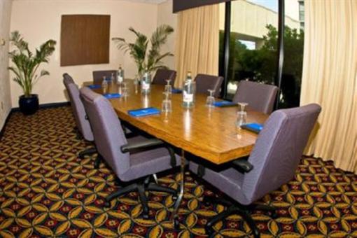 фото отеля DoubleTree Hotel Atlantic Beach Oceanfront
