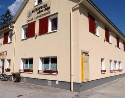 фото отеля Edelweiss Alpine Lodge
