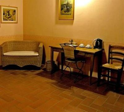 фото отеля Tassinaia Bed & Breakfast