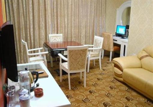 фото отеля Tianyi Business Hotel