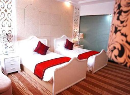 фото отеля Tianyi Business Hotel