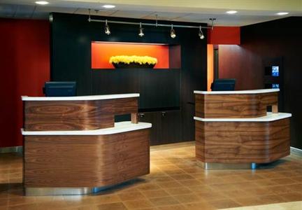 фото отеля Courtyard Hotel Saint Paul Airport Mendota Heights