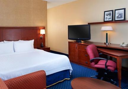 фото отеля Courtyard Hotel Saint Paul Airport Mendota Heights