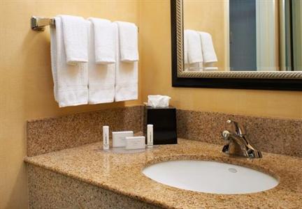 фото отеля Courtyard Hotel Saint Paul Airport Mendota Heights