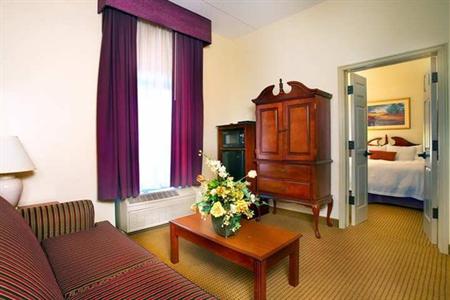 фото отеля Hampton Inn and Suites Tulsa - Woodland Hills