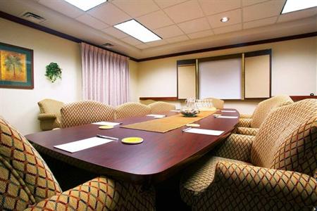 фото отеля Hampton Inn and Suites Tulsa - Woodland Hills